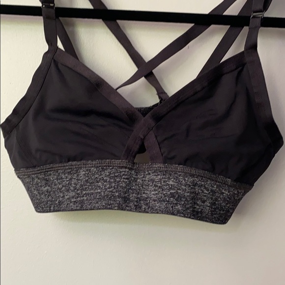 Lululemon sports bra - Picture 2 of 4
